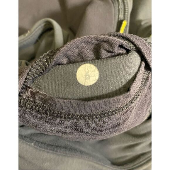 Lululemon Gray Cold Weather Straight Leg Training Pants | Size 6 - Picture 3 of 8